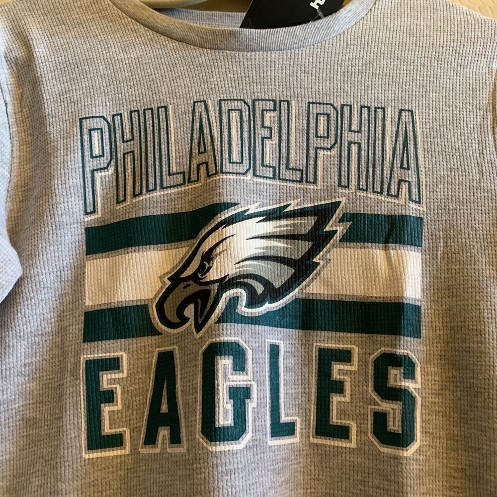 Ladies Large Philadelphia Eagles long sleeve shirt